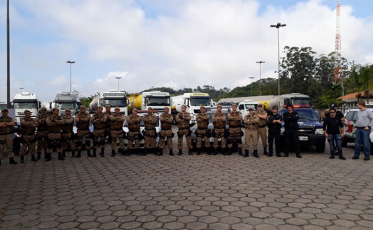 Gasolina: 300 mil litros chegam até a noite