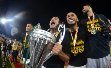 Torcida do Criciúma festeja o título do Catarinense (FOTOS)