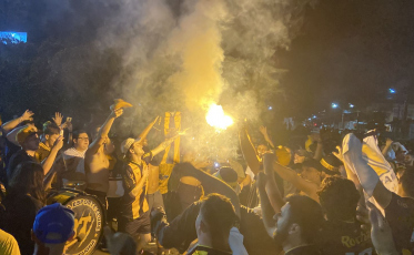 Festa em Tubarão! Torcedores vibram com a classificação do Tigre (VÍDEO)