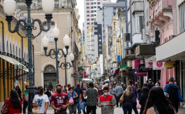 Novo decreto de regras de combate à Covid-19 é prorrogado em SC