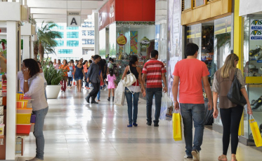 Varejo cresceu 1,4% ao ano, em média, entre 2001 e 2022