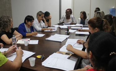 Conselho Municipal dos Direitos da Mulher define planejamento para o ano