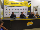 Criciúma apresenta oficialmente Jonathan e Miquéias (VÍDEO)