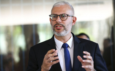 Ministro anuncia liberação das verbas destinadas a universidades