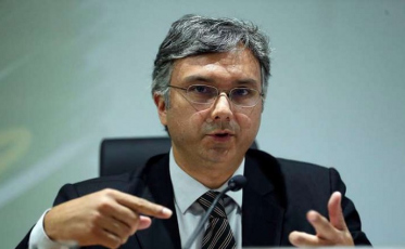 Ministro diz que projeção de salário mínimo em R$ 1.002 está mantida
