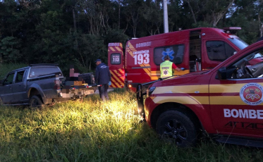 Idoso fratura a perna após cair de árvore em Urussanga
