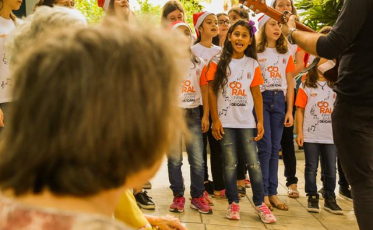 Emoção para idosos e familiares