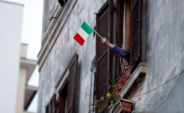 Coronavírus: Espanha e Itália vão de 900 a menos de 100 mortes diárias