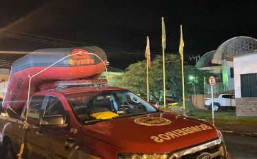 Bombeiros atuam 18 horas no resgate de pessoas ilhadas em Praia Grande