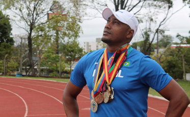 Claudinei Quirino fala sobre a democracia no atletismo