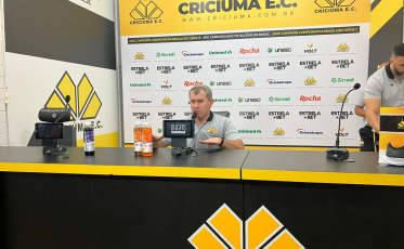 “Se a gente quer subir temos que fazer o papel em casa”, diz técnico Cláudio Tencati