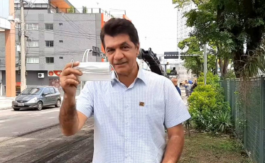 Salvaro se pronuncia sobre crianças sem máscaras nas escolas