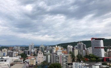 Semana quente e com frente fria na quinta-feira