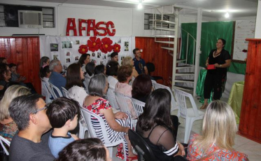 Participantes de Clubes de Mães concluem ensino fundamental