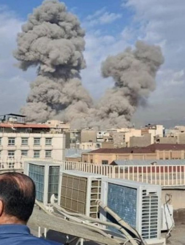 EUA e Israel realizam ataque coordendo ao Irã que responde atacando Israel com mísseis 