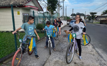 Serviço de Convivência do CRAS Santa Luzia realiza passeio ciclístico