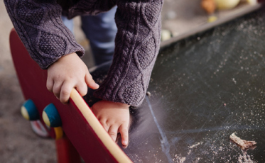 Cuidado com a infância é essencial para a formação de pessoas não violentas