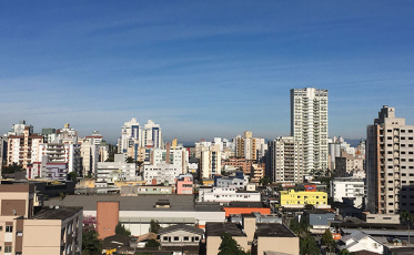 Criciúma entre as três cidades de SC que mais empregaram em julho