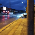Colisão de moto contra poste deixa jovem de 18 anos ferido em Cocal do Sul