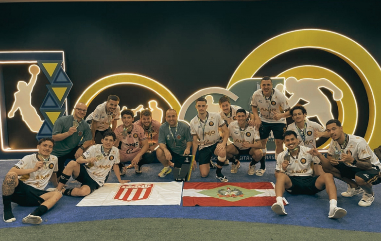 Criciúma Futsal/Esucri vira final e conquista título dos Jubs em Goiás