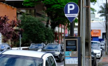 Ruas residenciais podem sair do estacionamento rotativo de Criciúma