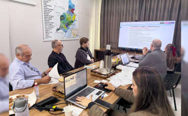 Orçamento de R$ 118,5 milhões amplia consultas, exames e transporte em 27 municípios de SC