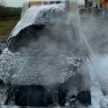 Fiat Fiorino pega fogo após falha durante trajeto em rodovia de Tubarão