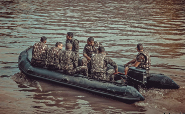 Exército realiza exercício simulado de ajuda humanitária em Ermo e Araranguá