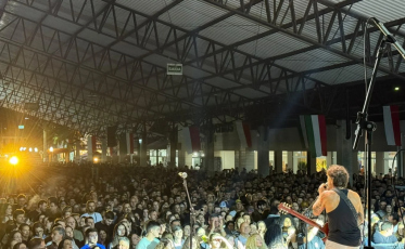 Mais de 10 mil pessoas passam pela CocalFest em noite de Dazaranha