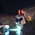 Colisão entre carro e caminhão deixa casal ferido na SC-108