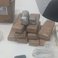 Crack escondido em painel de carro é apreendido e renderia mais de 4 mil pedras 