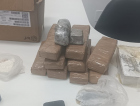 Crack escondido em painel de carro é apreendido e renderia mais de 4 mil pedras 