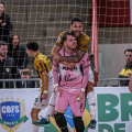 Criciúma busca empate no fim e dá mais um passo rumo à classificação no Brasileiro