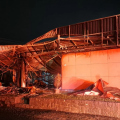 Incêndio atinge laticínio e destrói estrutura de 800 m² em Nova Veneza