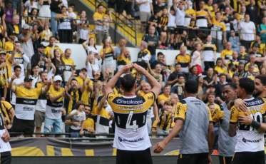 Na estreia de Louzer, Criciúma goleia o Avaí e espanta má fase na Série B