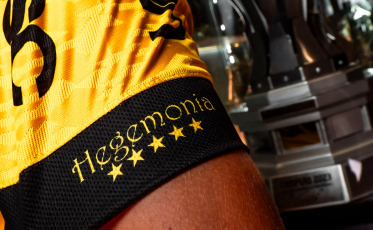 Em comemoração ao acesso à Série A e títulos no Catarinense, Criciúma lança camisa especial