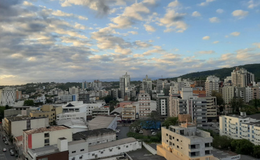 Sexta-feira deve amanhecer fria na região 