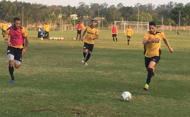 Defesa é problema para o Criciúma contra o Vila Nova