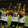 Criciúma sofre gol no último lance e fica no empate contra o Botafogo-SP