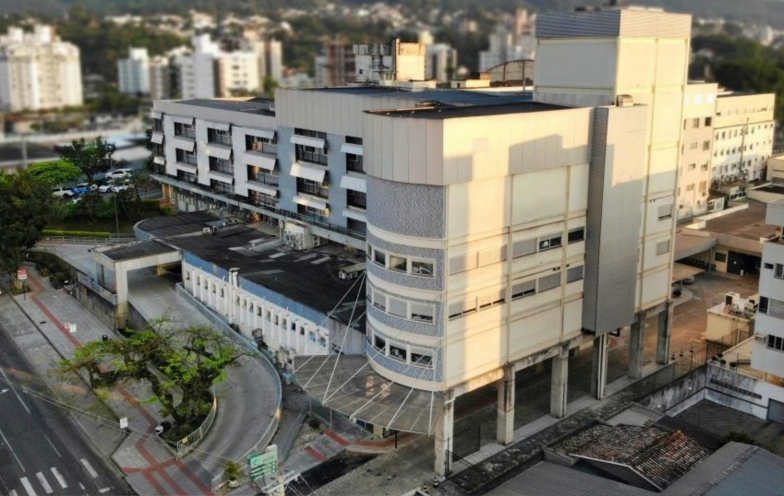 Com UTIs SUS 100% ocupadas, Hospital São José pede para não receber novos encaminhamentos