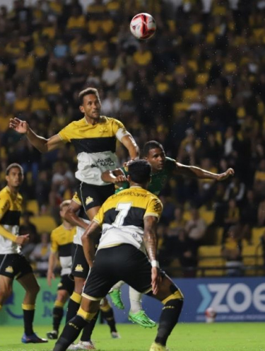 Um século de diferença: Taça Acesc escancara choque de gerações entre Criciúma e Concórdia