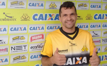 Eltinho é apresentado pelo Criciúma