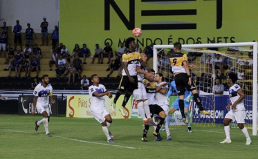 Tubarão ganhou somente um jogo em casa