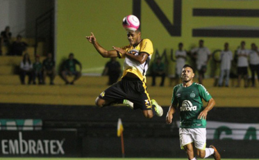 Criciúma e Chapecoense não saem do zero em jogo fraco