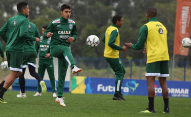 Coritiba venceu apenas uma partida fora de casa na Série B