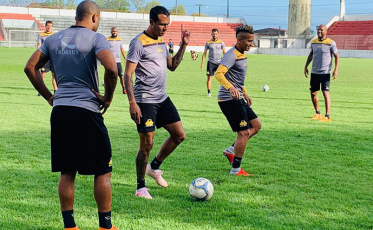 Tem confronto direto pela Série B