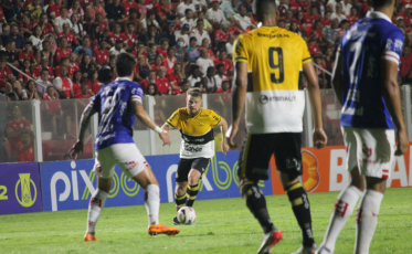 De olho no adversário: duelo de tigres em busca da liderança da Série B