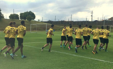 Criciúma enfrenta o Hercílio Luz para sair da zona do rebaixamento