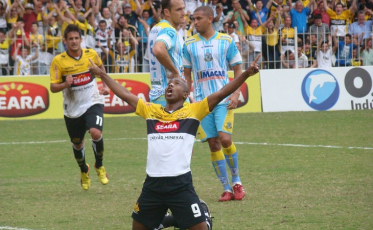 Série C: uma vez o Criciúma subiu de primeira e da outra vez demorou mais