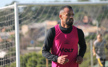 Criciúma enfrenta o Caravaggio pela Série B do Catarinense 